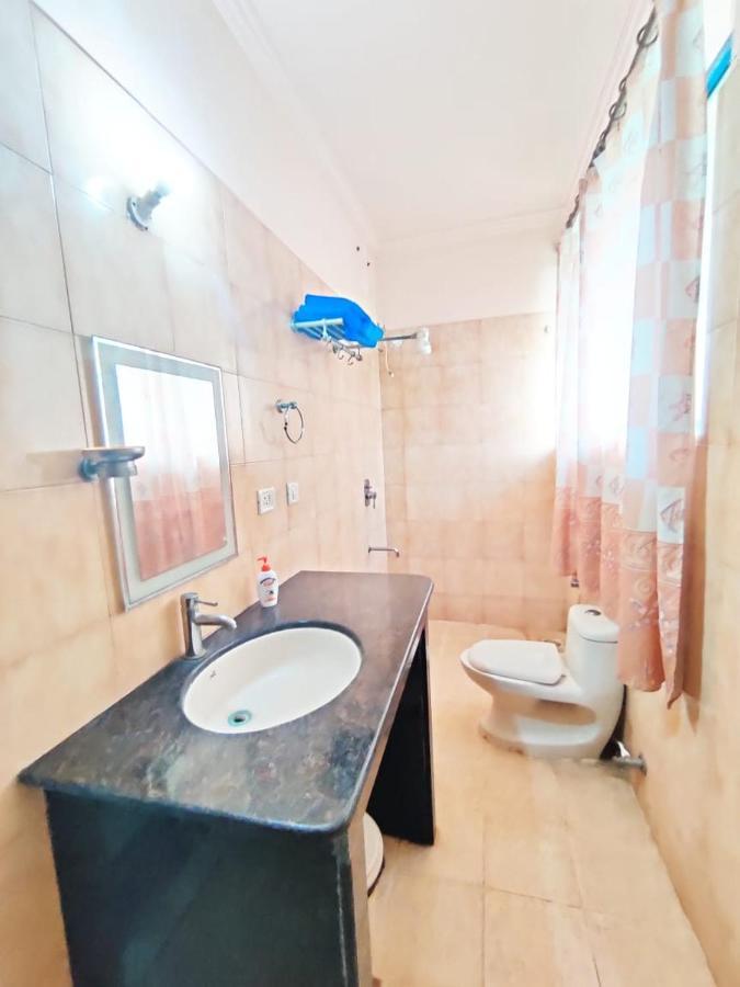 Amazing Hilltop 4 Bhk Villa With Private Pool Near Кандолім Екстер'єр фото